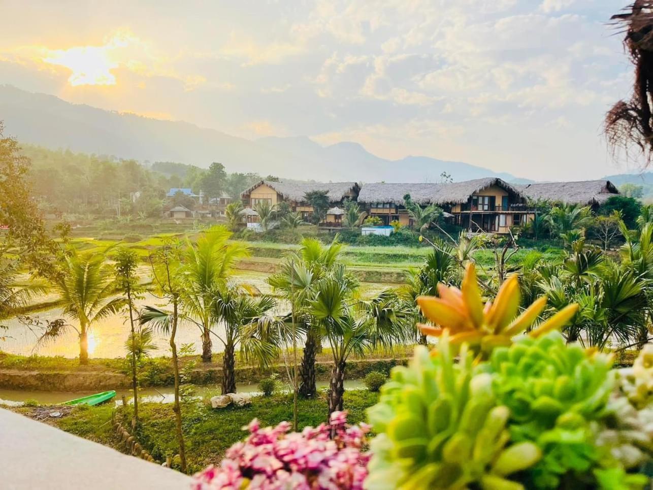 Mai Chau Onsen Retreat Hotel Exterior photo